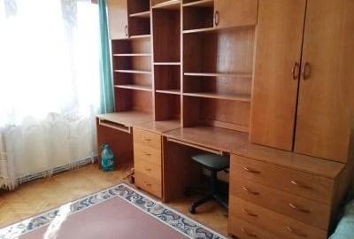 Apartament cu 3 camere decomandat în Aleea Carpați