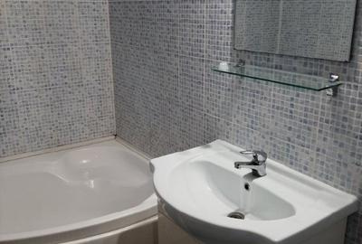 Apartament cu 2 camere decomandat în Olimpia-Stadion - 2