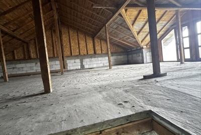 Casă cu 4 camere în Vânători - 7