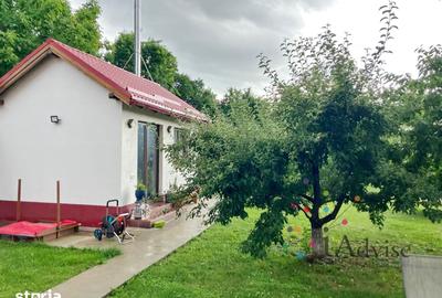 Casă cu 6 camere cu Teren 1000 Mp în Cristian
