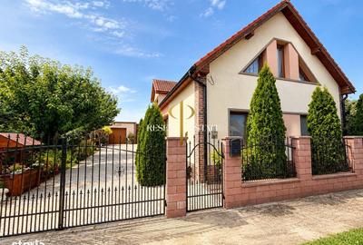 Casă cu 4 camere în Iecea Mare
