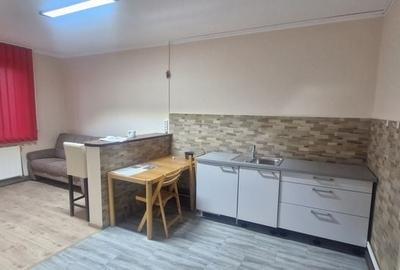 Apartament cu 3 camere în Central - 5