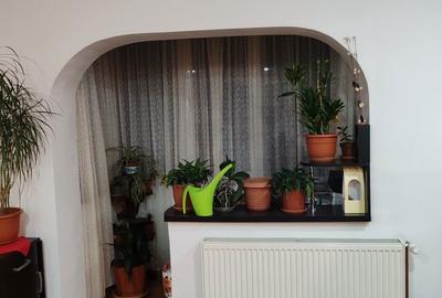 Apartament cu 3 camere semidecomandat în Central - 2