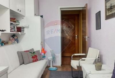 Apartament cu 3 camere decomandat în Central - 13