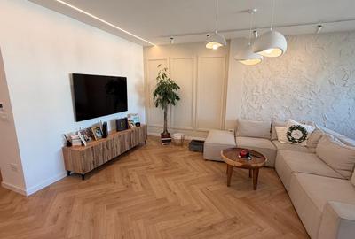 Apartament cu 2 camere semidecomandat, mobilat în Nord