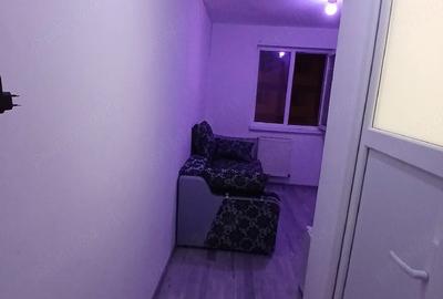 Garsonieră decomandată în Micro 14