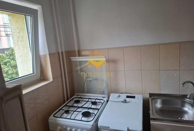 Garsonieră decomandată, mobilată în Central - 5