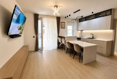 Apartament cu 3 camere semidecomandat, mobilat în Florești