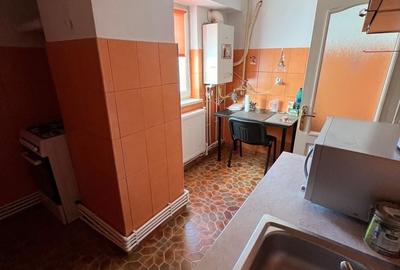 Garsonieră decomandată în Central