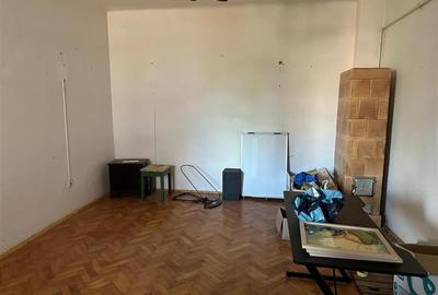 Casă cu 1 camere cu Teren 50 Mp în Gruia