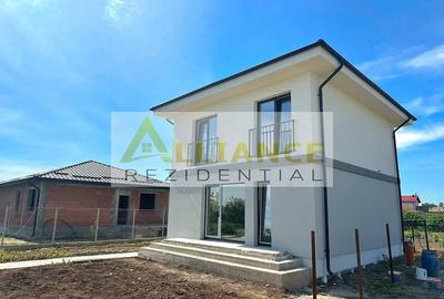 Casă cu Teren 220 Mp în Dărăști-Ilfov