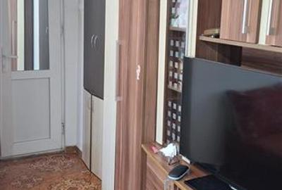 Apartament cu 3 camere semidecomandat în Hipodrom - 2