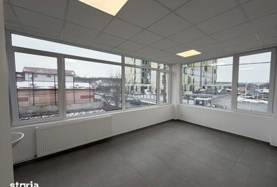 Spațiu comercial, de 95 mp, în Central - 3