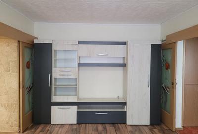 Apartament cu 2 camere semidecomandat în Exterior Vest