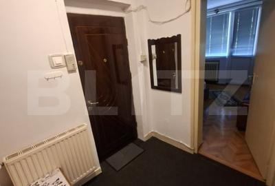Apartament cu 3 camere decomandat, mobilat în Cornișa