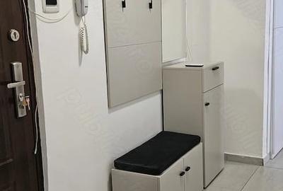 Apartament cu 2 camere decomandat în Crângași