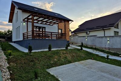 Casă cu 4 camere în Bascov - 3