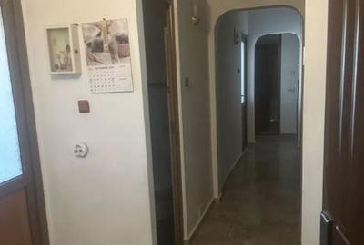 Apartament cu 2 camere decomandat în Pieptănari - 1