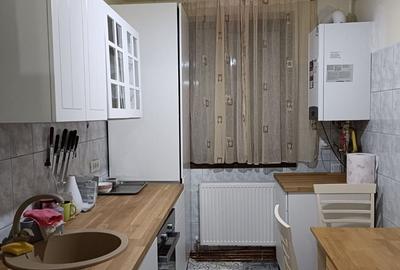 Apartament cu 2 camere semidecomandat în Teilor