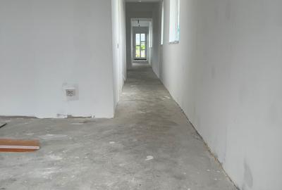 Casă cu 4 camere în Adunații-Copăceni - 2