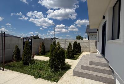 Casă individuală cu 5 camere cu Canalizare în Pantelimon - 2