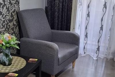 Apartament cu 2 camere semidecomandat în Craiovei