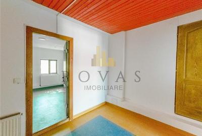 Casă individuală cu 10 camere cu Canalizare în Nord-Vest - 31
