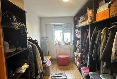 Apartament cu 4 camere decomandat în Plantelor