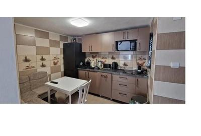 Casă cu 2 camere cu Teren 1278 Mp în Buzoești