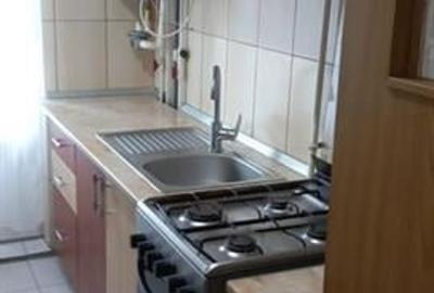 Apartament cu 3 camere semidecomandat în Central - 4