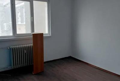 Apartament cu 3 camere decomandat în Micro 20 - 3