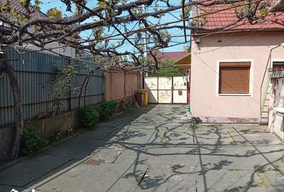 Casă cu 3 camere cu Teren 370 Mp în Funcționarilor - 9