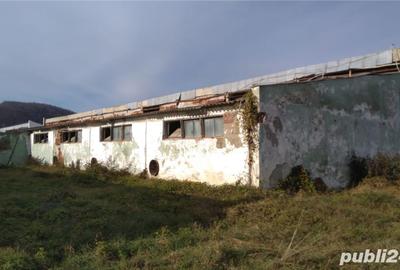 Spațiu comercial, de 1,050 mp, în Central - 4