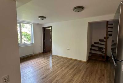 Apartament cu 3 camere semidecomandat în Bucureștii Noi - 1