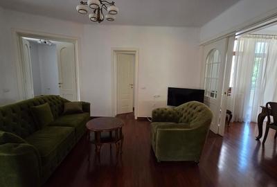 Apartament cu 4 camere decomandat, mobilat în Dorobanți