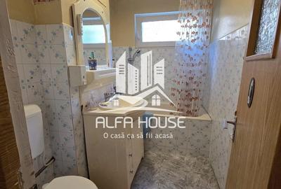 Apartament cu 3 camere semidecomandat în Govândari