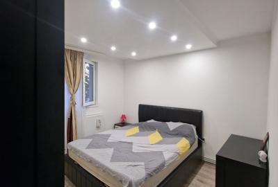 Apartament cu 3 camere decomandat în Piața Centrală