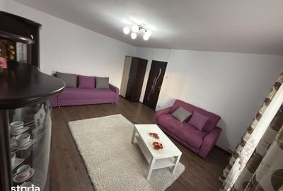 Garsonieră decomandată în Decebal