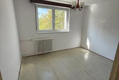 Apartament cu 3 camere circular în Drumul Taberei