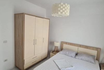 Casă cu 2 camere decomandat în Casa de Cultură