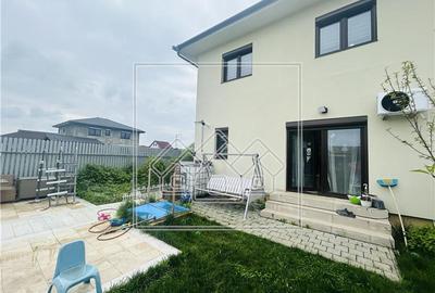 Duplex cu 5 camere cu Teren 250 Mp în Cristian - 13