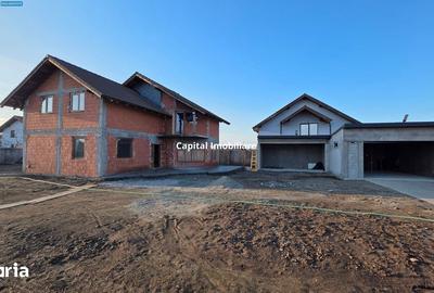 Casă cu 4 camere cu Teren 1056 Mp în Hinova - 2