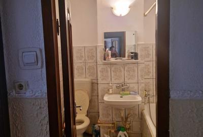 Apartament cu 2 camere decomandat în Exterior Vest