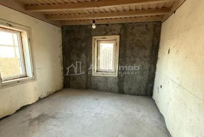 Casă cu 3 camere cu Teren 900 Mp în Central - 19