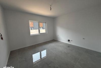 Casă cu 3 camere cu Teren 350 Mp în Berceni