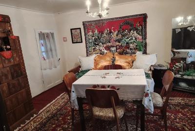 Casă cu Teren 2400 Mp în Cârja