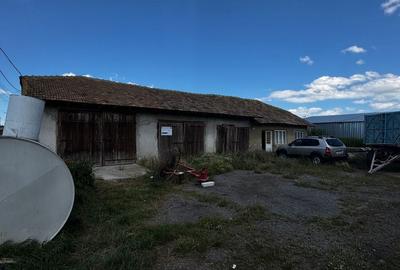 Casă cu 4 camere în Stejaru - 1