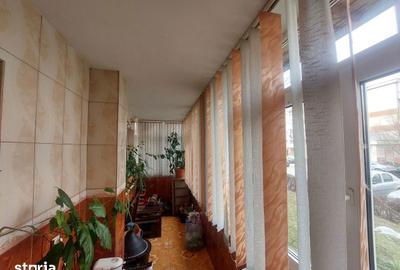 Apartament cu 3 camere decomandat în Sud - 4