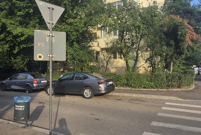 Apartament cu 3 camere decomandat în Colentina