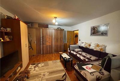 Apartament cu 2 camere semidecomandat, mobilat în 1 Decembrie - 2